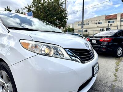 2012 Toyota Sienna LE 8-Passenger - Photo 32 - Van Nuys, CA 91406