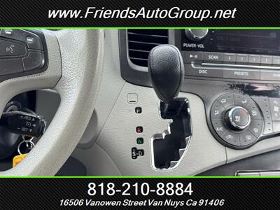 2012 Toyota Sienna LE 8-Passenger   - Photo 22 - Van Nuys, CA 91406