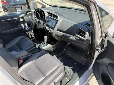 2015 Honda Fit EX-L w/Navi - Photo 13 - Van Nuys, CA 91406