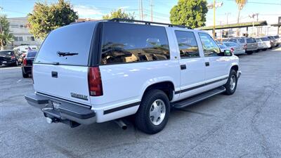 1999 Chevrolet Suburban C1500   - Photo 7 - Van Nuys, CA 91406