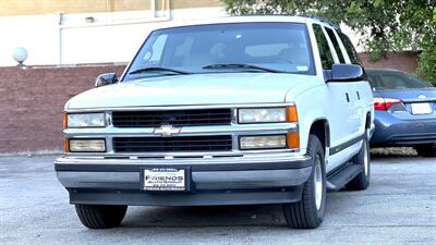 1999 Chevrolet Suburban C1500   - Photo 1 - Van Nuys, CA 91406