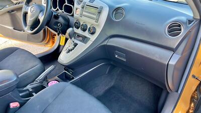 2009 Toyota Matrix XR   - Photo 7 - Van Nuys, CA 91406