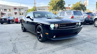 2013 Dodge Challenger SXT Plus   - Photo 2 - Van Nuys, CA 91406