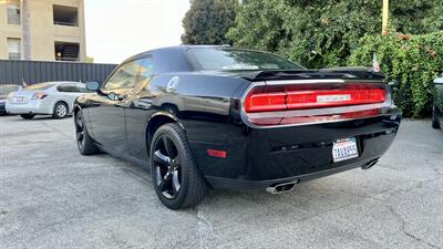 2013 Dodge Challenger SXT Plus   - Photo 4 - Van Nuys, CA 91406