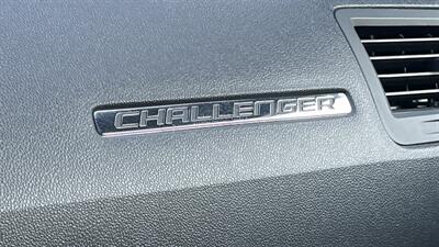 2013 Dodge Challenger SXT Plus   - Photo 17 - Van Nuys, CA 91406