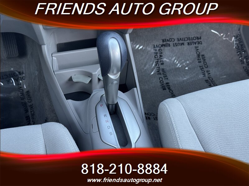 2010 Honda Insight EX photo 18