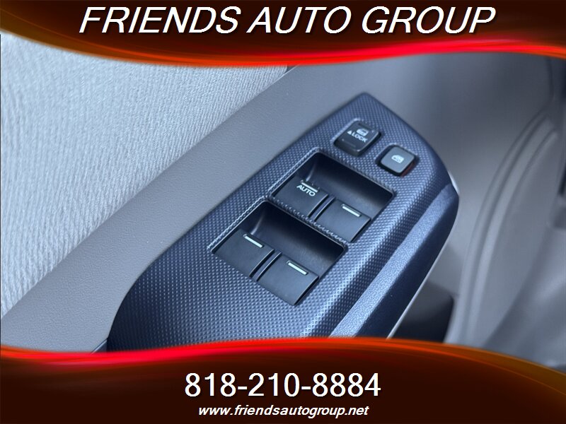 2010 Honda Insight EX photo 14