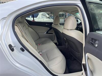 2010 Lexus IS 250   - Photo 16 - Van Nuys, CA 91406