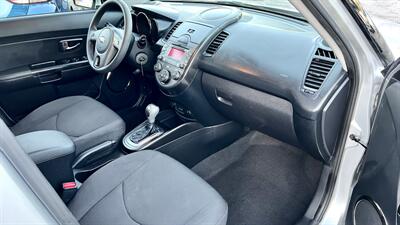 2011 Kia Soul +   - Photo 7 - Van Nuys, CA 91406