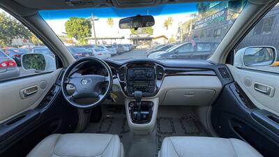 2001 Toyota Highlander   - Photo 24 - Van Nuys, CA 91406