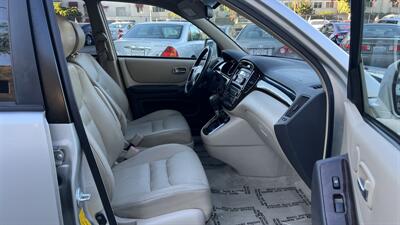 2001 Toyota Highlander   - Photo 15 - Van Nuys, CA 91406