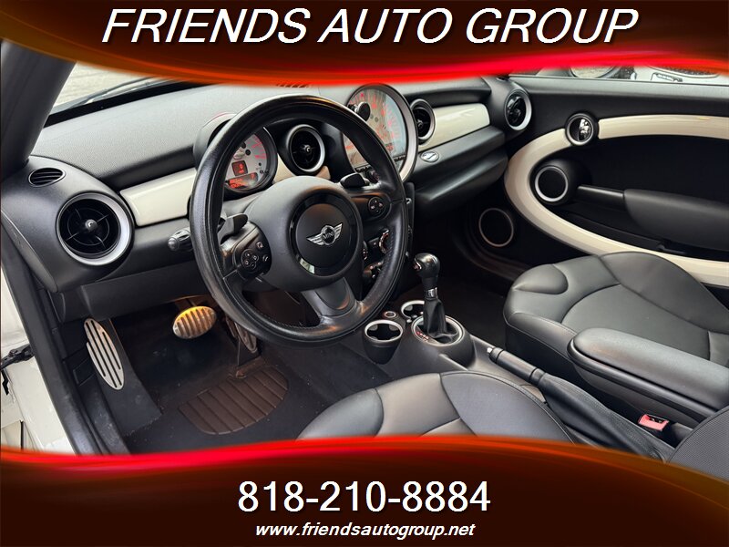 2013 Mini Cooper Coupe S photo 11