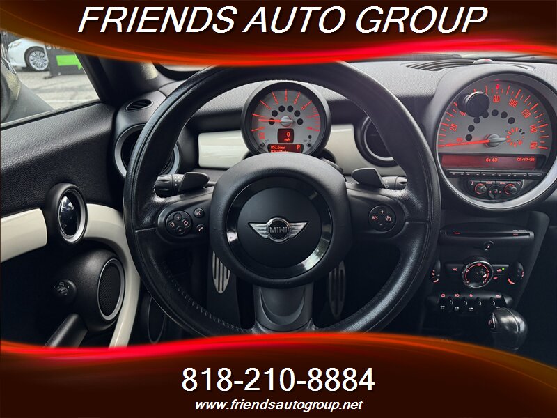2013 Mini Cooper Coupe S photo 16