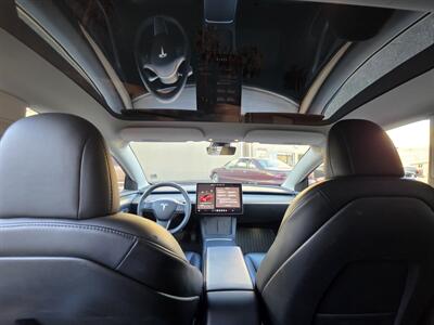 2022 Tesla Model 3 Long Range - Photo 20 - Los Angeles, CA 90045