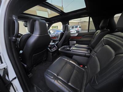 2020 Lincoln Navigator L Reserve   - Photo 14 - Los Angeles, CA 90045
