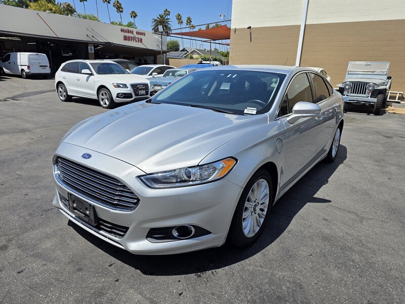 2016 Ford Fusion Energi SE Luxury - Photo 1 - Los Angeles, CA 90045