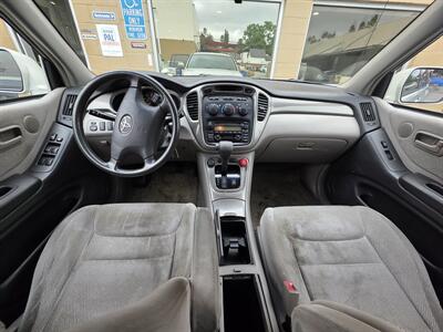 2003 Toyota Highlander   - Photo 12 - Los Angeles, CA 90045