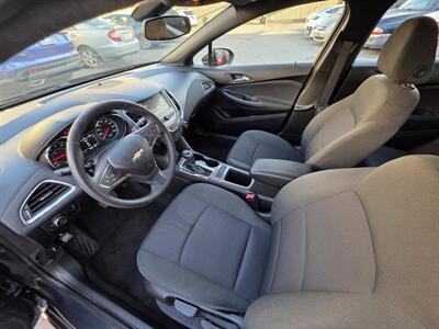 2018 Chevrolet Cruze LT Auto - Photo 12 - Los Angeles, CA 90045