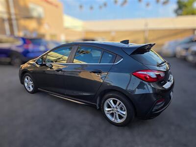 2018 Chevrolet Cruze LT Auto - Photo 6 - Los Angeles, CA 90045