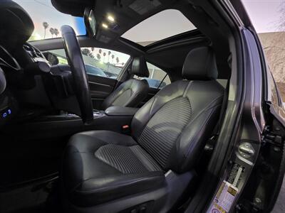 2018 Toyota Camry Hybrid SE   - Photo 16 - Los Angeles, CA 90045