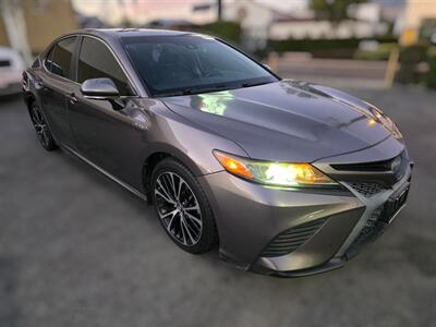 2018 Toyota Camry Hybrid SE   - Photo 8 - Los Angeles, CA 90045