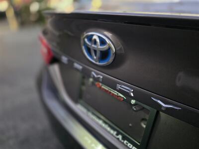 2018 Toyota Camry Hybrid SE   - Photo 10 - Los Angeles, CA 90045