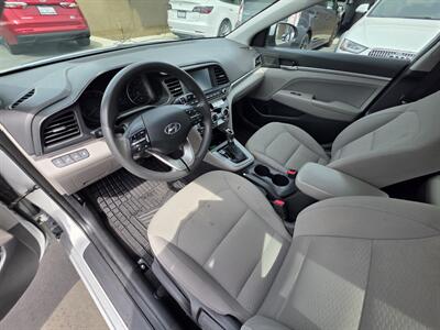 2019 Hyundai ELANTRA SEL - Photo 12 - Los Angeles, CA 90045
