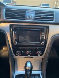2013 Volkswagen Passat SE PZEV   - Photo 15 - Los Angeles, CA 90045