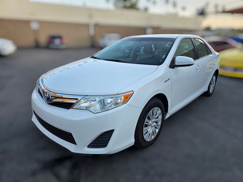 2014 Toyota Camry Hybrid LE  