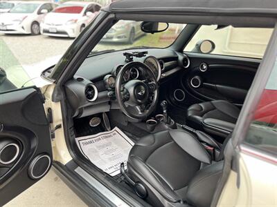 2015 MINI Convertible Cooper S   - Photo 13 - Los Angeles, CA 90045