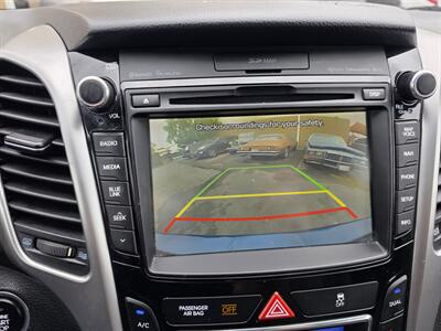 2016 Hyundai ELANTRA GT   - Photo 17 - Los Angeles, CA 90045