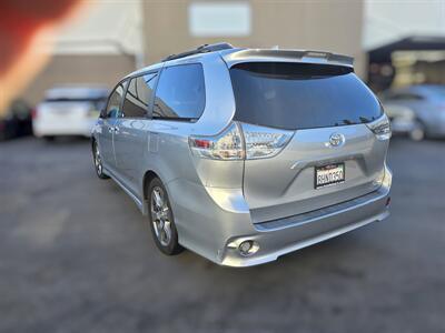 2019 Toyota Sienna SE 8-Passenger   - Photo 8 - Los Angeles, CA 90045