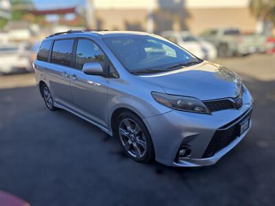 2019 Toyota Sienna SE 8-Passenger   - Photo 10 - Los Angeles, CA 90045
