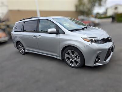 2019 Toyota Sienna SE 8-Passenger   - Photo 9 - Los Angeles, CA 90045