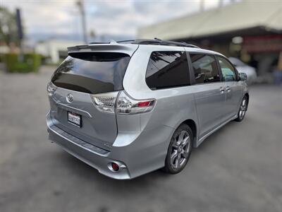 2019 Toyota Sienna SE 8-Passenger   - Photo 19 - Los Angeles, CA 90045