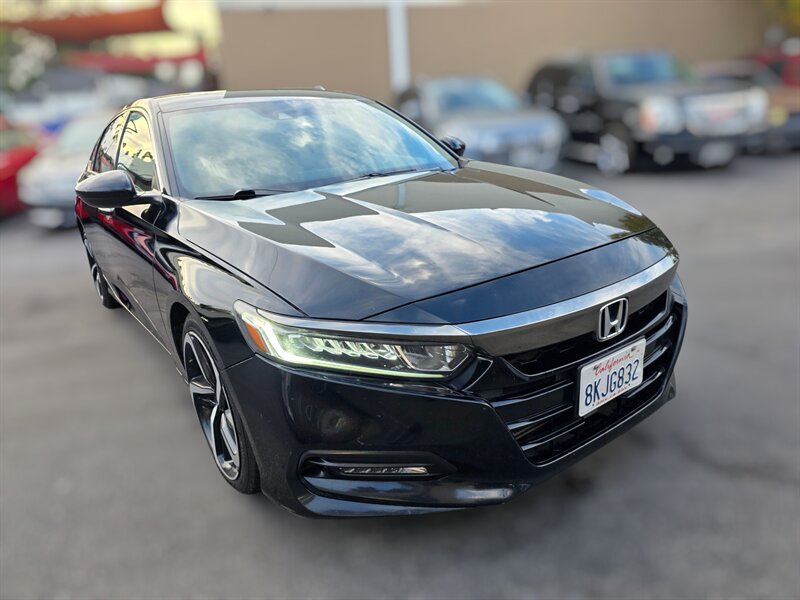 2019 Honda Accord Sport photo 3