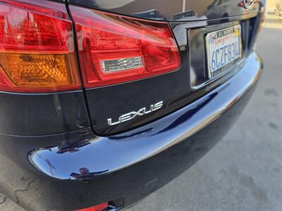 2008 Lexus IS 250   - Photo 10 - Los Angeles, CA 90045