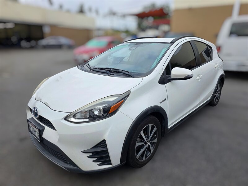 2018 Toyota Prius C One photo 3