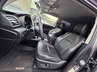 2016 Toyota 4Runner SR5   - Photo 16 - Los Angeles, CA 90045