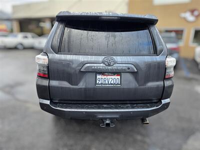 2016 Toyota 4Runner SR5   - Photo 12 - Los Angeles, CA 90045