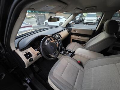 2014 Ford Flex SEL   - Photo 15 - Los Angeles, CA 90045