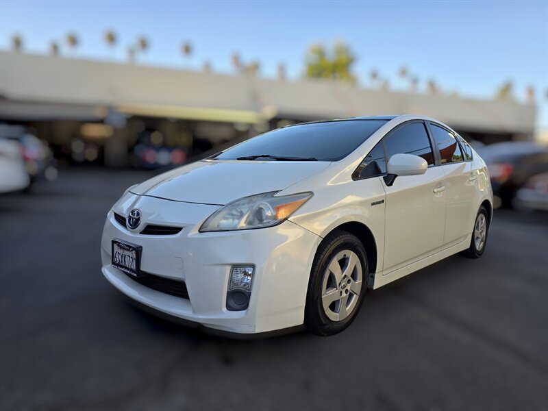 2011 Toyota Prius Three   - Photo 1 - Los Angeles, CA 90045