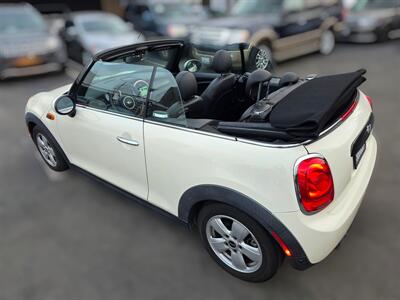 2019 MINI Convertible Cooper   - Photo 16 - Los Angeles, CA 90045