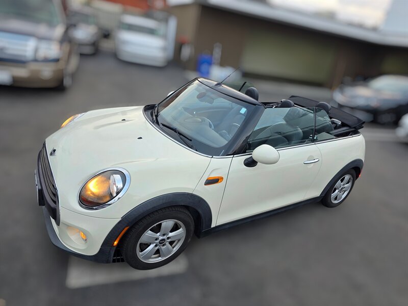 2019 Mini Cooper Convertible photo 3