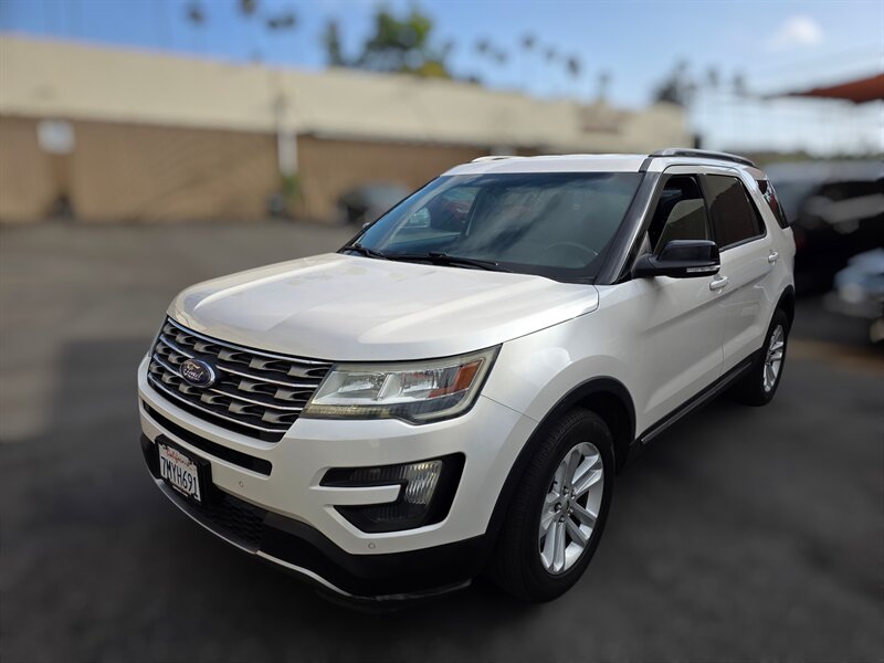 2016 Ford Explorer XLT  