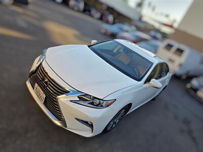 2016 Lexus ES 300h - Photo 10 - Los Angeles, CA 90045