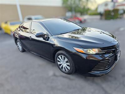 2018 Toyota Camry Hybrid LE - Photo 3 - Los Angeles, CA 90045