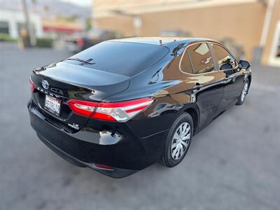 2018 Toyota Camry Hybrid LE - Photo 4 - Los Angeles, CA 90045
