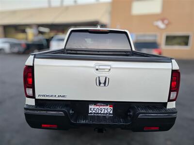 2019 Honda Ridgeline Sport   - Photo 11 - Los Angeles, CA 90045