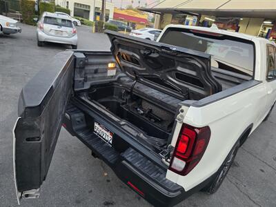 2019 Honda Ridgeline Sport   - Photo 14 - Los Angeles, CA 90045
